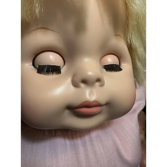 222” Vintage Vogue BABY DEAR ONE Blonde/Blue Eyes Doll Redesigned Face 1965 - Picture 14 of 15